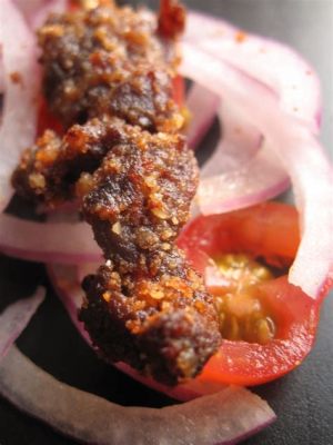  Suya: Uma Sinfonia Picante de Carne Marinada à Perfeição Assada sobre Brasas Acenadas!